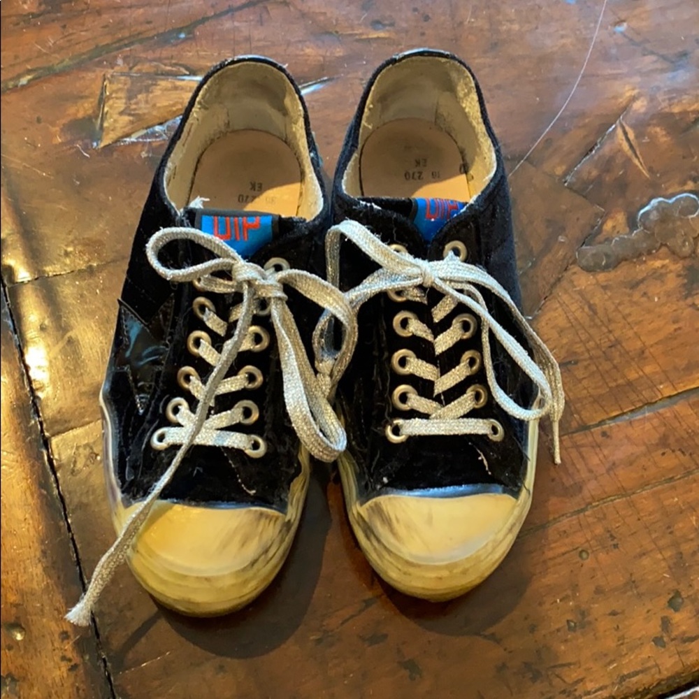 Limited Edition Drip Golden Goose